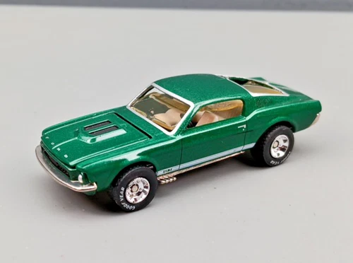 Hot Wheels Vintage Series Custom Mustang Real Riders Metal Base