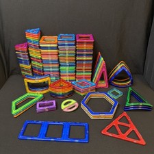 Magformers Magnetic Building Tiles Blocks Lot Of 200 Assorted Colors  Shapes