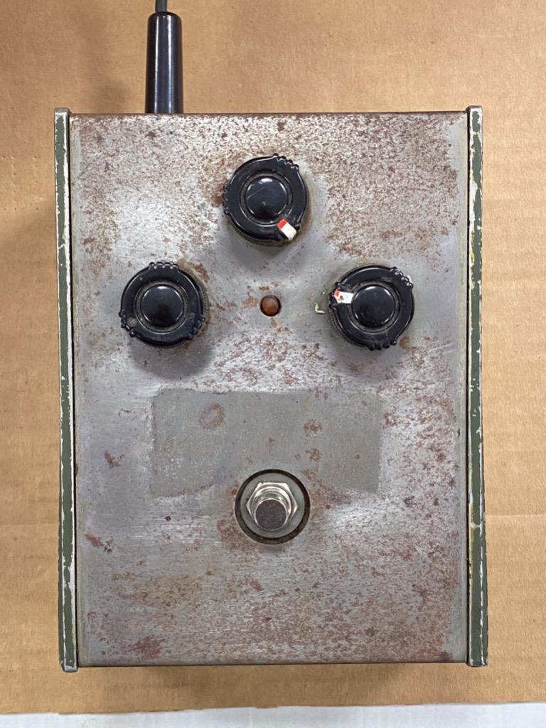 ELECTRO HARMONIX BIG MUFF PI RUSSIAN SOVTEK FUZZ PEDAL ELECTRO HARMONIX BIG MUFF PI RUSSIAN SOVTEK FUZZ PEDAL