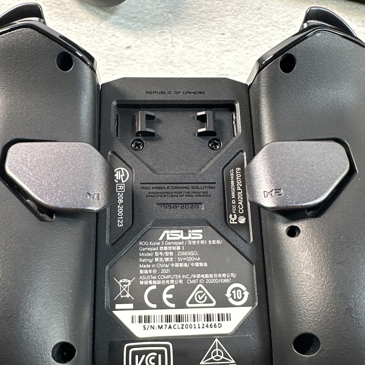 ASUS ROG Kunai 3 Gamepad for ROG Phone 5 Case And Grip | eBay ASUS ROG Kunai 3 Gamepad for ROG Phone 5 Case And Grip | eBay