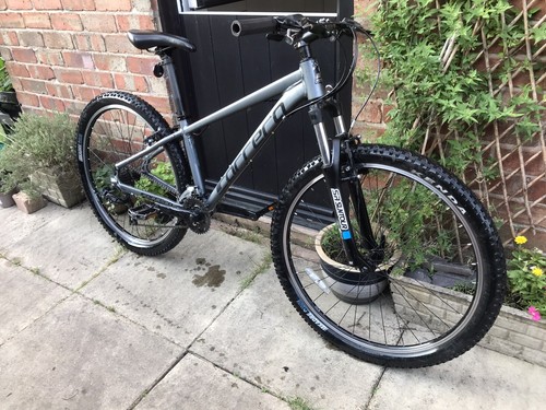 carrera valour 27.5 mountain bike