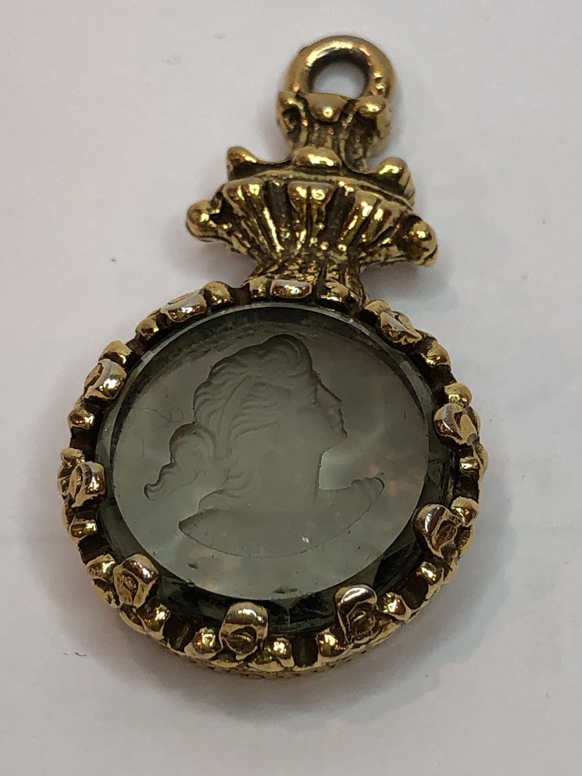 Vintage 1950s Goldette Glass Intaglio Gold Tone Pendant