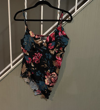 Women s Vibrant Floral Scalloped Black Pink B...