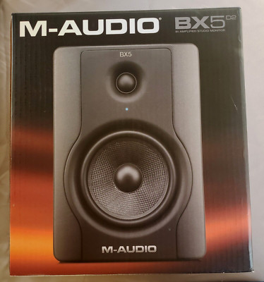 M-Audio BX5 Carbon Speaker - Next-Generation 70-Watt Bi-Amplified Studio Single