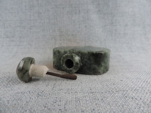 Old Chinese Nature Hetian Green Jade Hand-carved Snuff Bottle D - Picture 8 of 9