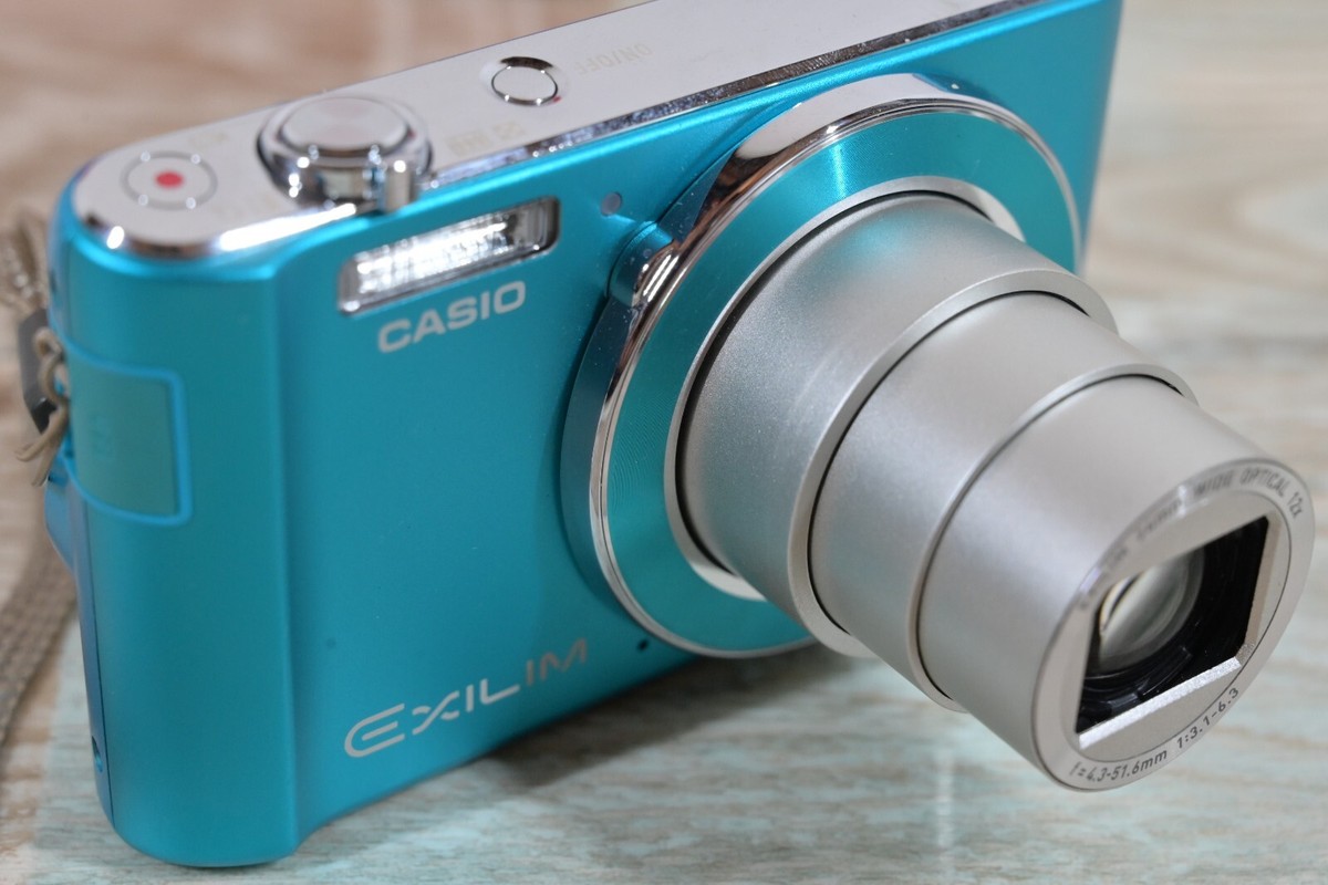 CASIO EXILIM EX-ZS210 (良品） CASIO EXILIM EX-ZS210 Blue 16.1 MP 12x Optical Zoom Digital