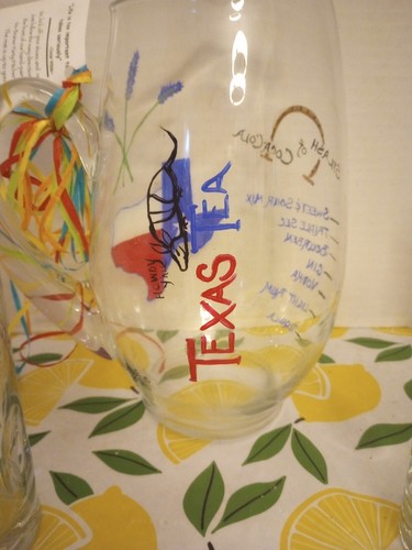 Classic Texas Tea Design Party Pitcher with Glasses 2008 - Picture 5 of 10