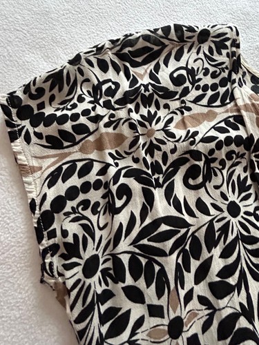 Anthro / Odille Brown Floral Deep V-Neck Short Dolman Sleeve Wrap Top, Size 8 - 第 8/15 張圖片
