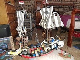 Vintage Lego Pirates Ship Set #6289 Red Beard Runner