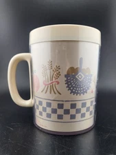  Vintage 1982 Thermo-Serv Kitchen Design Insulated Plastic Mug Tan 