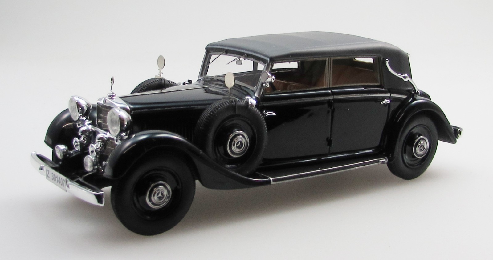 Mercedes Benz 290 W18 1933 Esval EMEU43043K, miniature voiture de collection 1/43