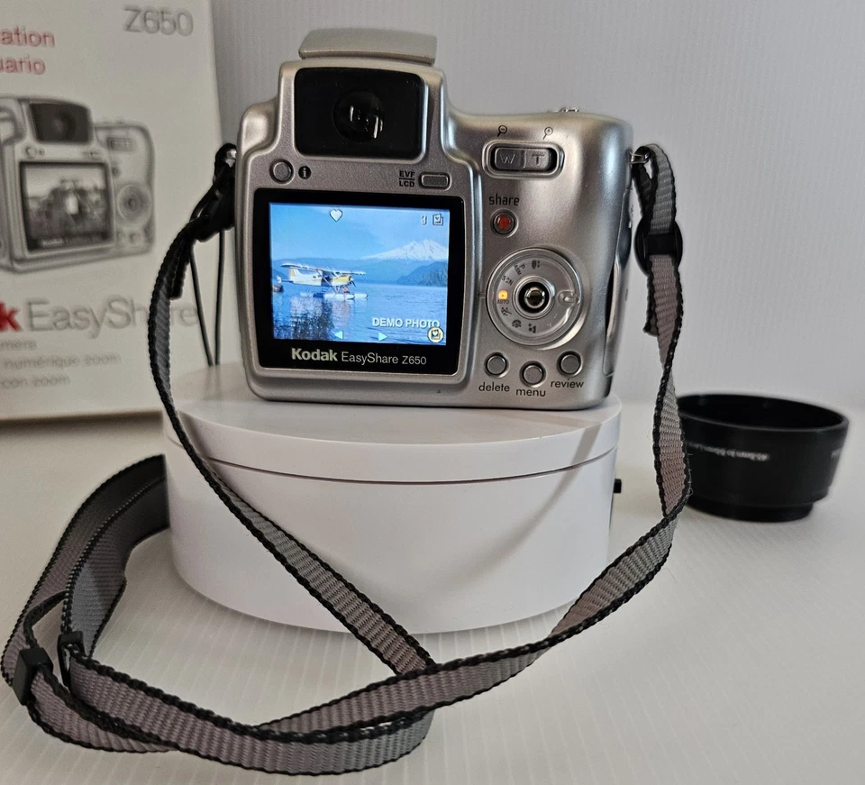 Kodak EASYSHARE Z650 Digital Camera with Manual - Image 3 of 4