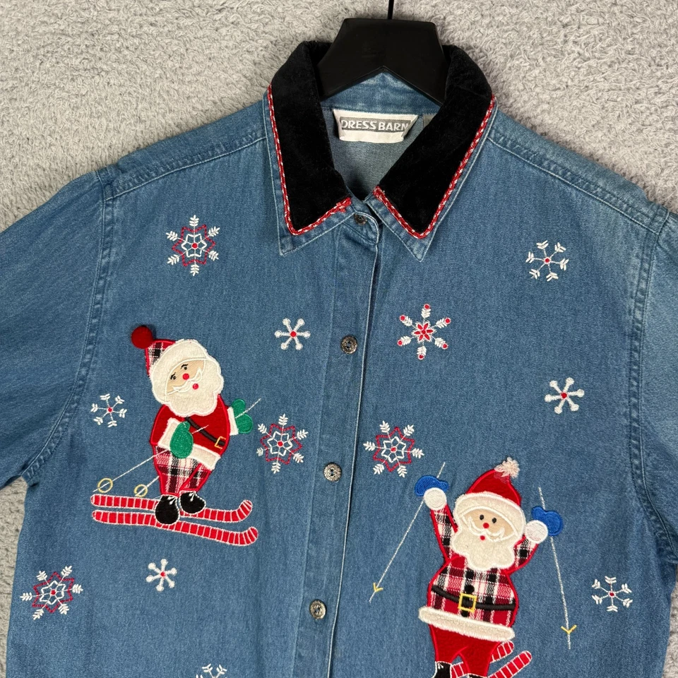 Винтажная рождественская джинсовая рубашка 90-х женская средний размер с вышивкой Санта-Клаус на пуговицах - Изображение 3 из 4