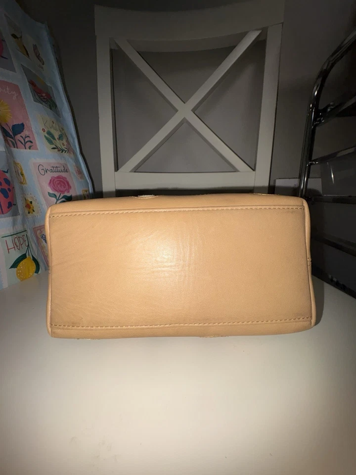 蔻驰复古棕褐色皮革圆点包 Y2K Coquette Baguette — 第 3/4 张图片