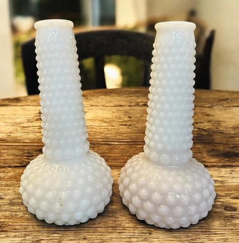 Vtg. Set Of 2 Hobnail Milk Glass 7”x 3”White Bud Vases Cottagecore Farmhouse