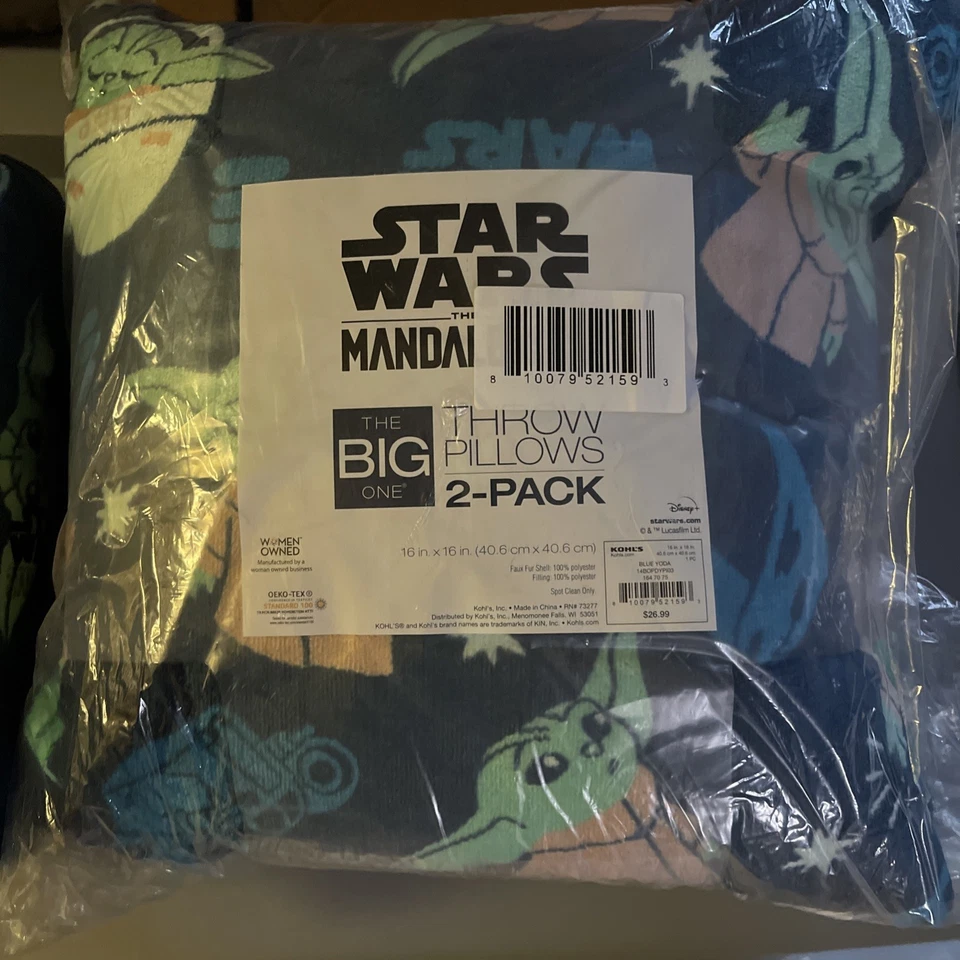 Tiro de peluche Disney Star Wars con almohadas a juego Foto 3 de 4