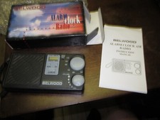 VINTAGE BELWOOD PORTABLE AM ALARM CLOCK RADIO MODEL 4496 1980s