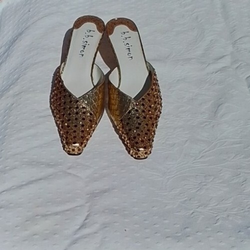 Womens Shoes Gold + Swarovski Crystals Reptile Embossed Mule Pumps B.B. Simon 10 - Bild 9 von 17
