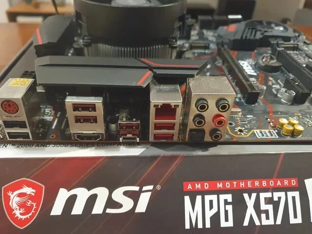 Motherboard MSI GAMING MPG X570 GAMING PLUS MS-7C37 V2.1 AMD AM4 USB 3.2 Gen 2 - Imagen 3 de 4