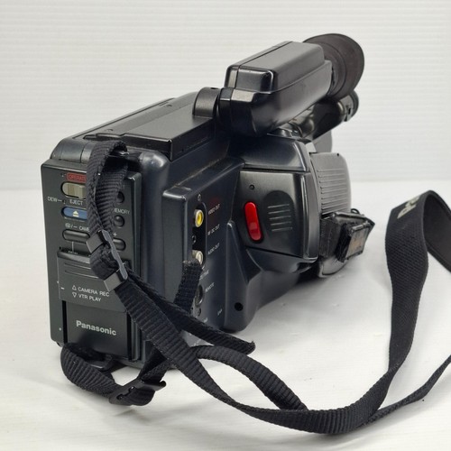 Vintage Panasonic Video / VHS Camcorder MC20 + Bag & Accessories FAULTY/UNTESTED - Picture 6 of 8