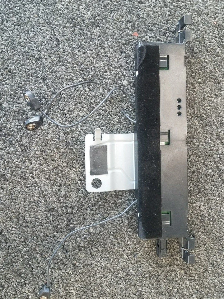 Módulo de antena Cadillac STS 2005-2011 OEM 25726572 Foto 3 de 3