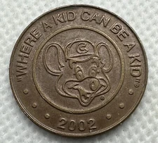 2002 COPPER CHUCK E CHEESE TOKEN collectible Pizza Time Theatre Showbiz