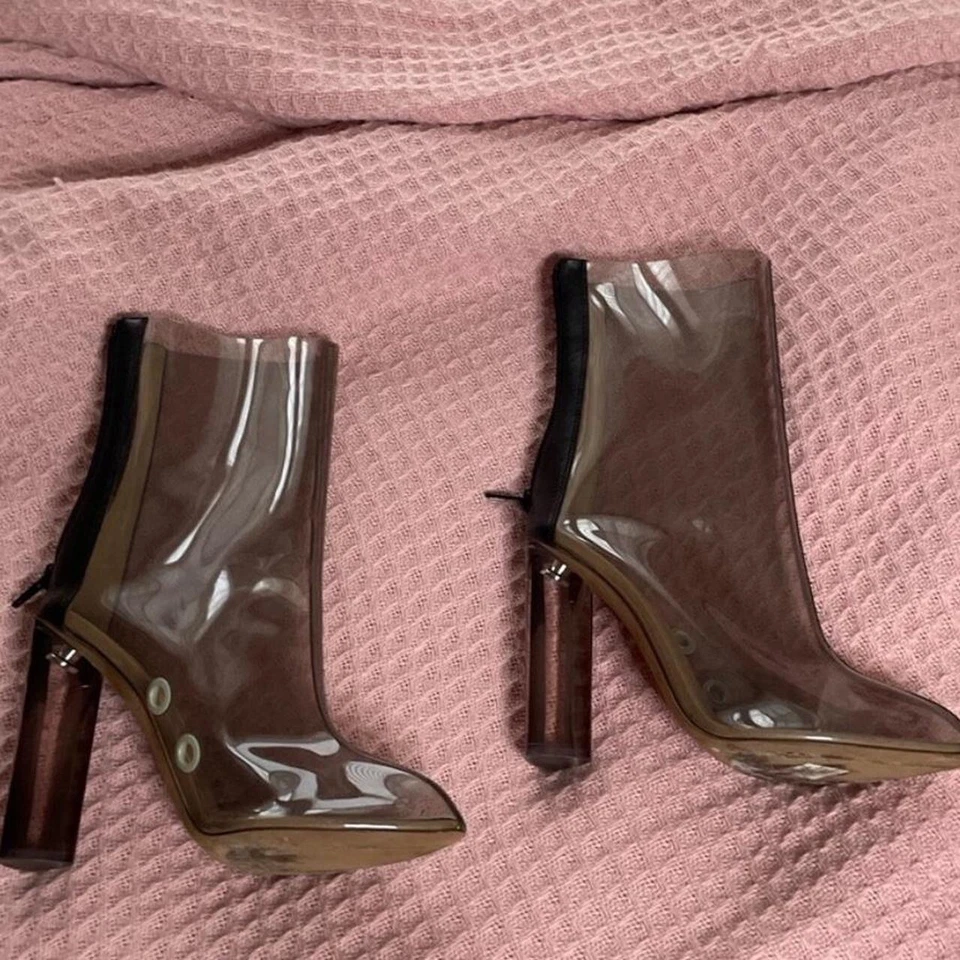 Yeezy Temporada 6 PVC Tacón Transparente Botas Foto 2 de 4