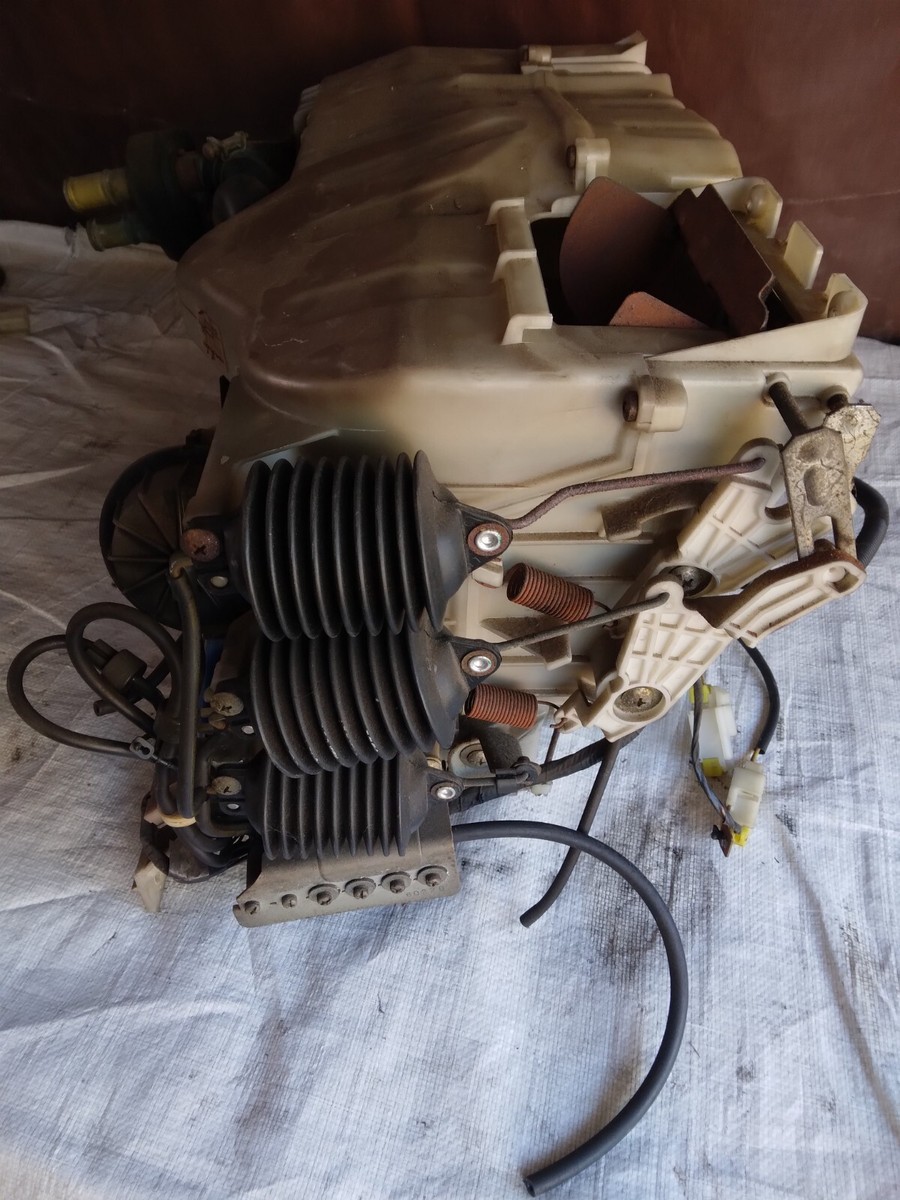 グロッケン 84-86 NISSAN Z31 300ZX HEATER CORE ASSEMBLY 27110-01P02 OEM | eBay