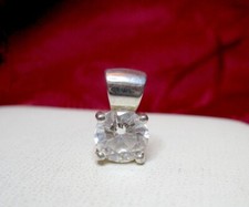 925 STERLING SILVER ROUND CLEAR STONE PRONG SET PENDANT 1.8 GRAMS