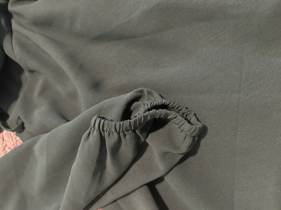 Womens Dress Dark Green Size XL Long Sleeve Knee Length Vneck With