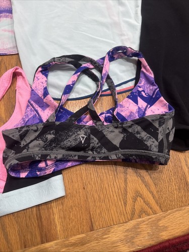 Ivivva by Lululemon Lot of 7 Girls Items Cropped Pants Bras Tank Top Size 10/12 - Picture 7 of 19