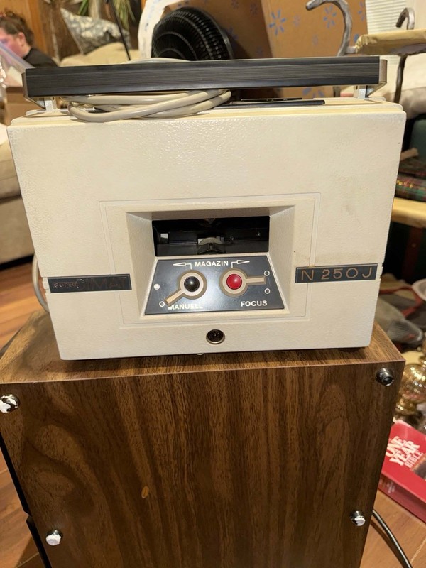 RARE SUPER CIMAT N250J Vintage 35 slide projector WORKING Tested 1970S Retro art