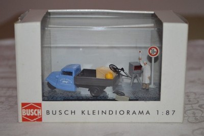 Busch 1:87 Kleindiorama Goliath Dreirad ''Schneller als die Polizei erlaubt''  OVP