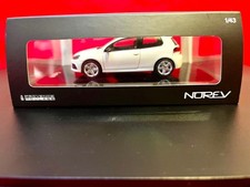 1/43  NOREV GOLF R VOLKSWAGEN 680827