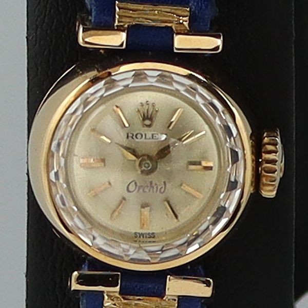 Dead Stock Level Working  Condition Box Included … - image 1