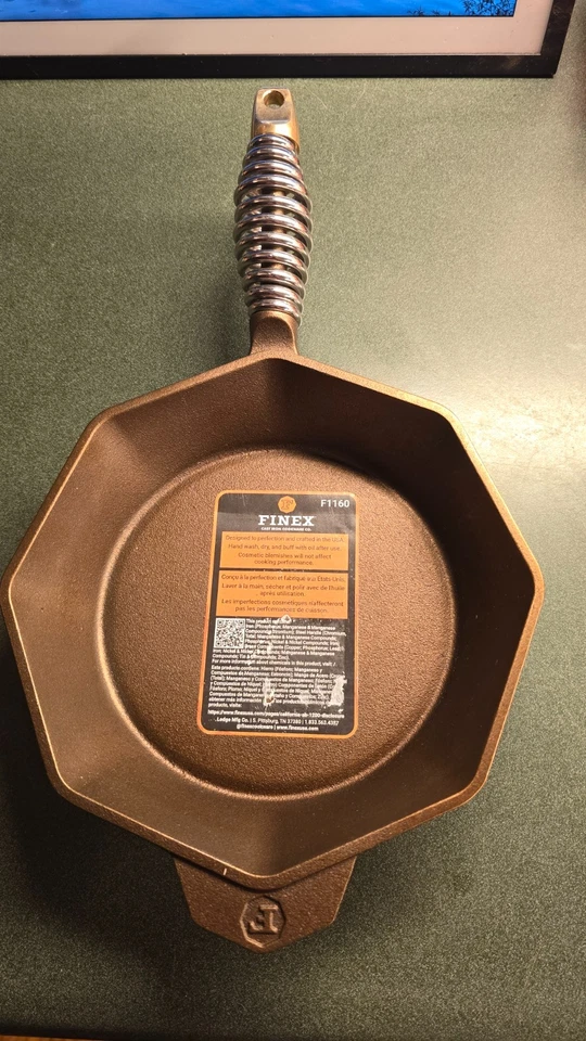 NOVA FINEX 8" #8 Frigideira de Ferro Fundido Pré-Temperada em Bronze Artesanal nos EUA - Imagem 3 de 4
