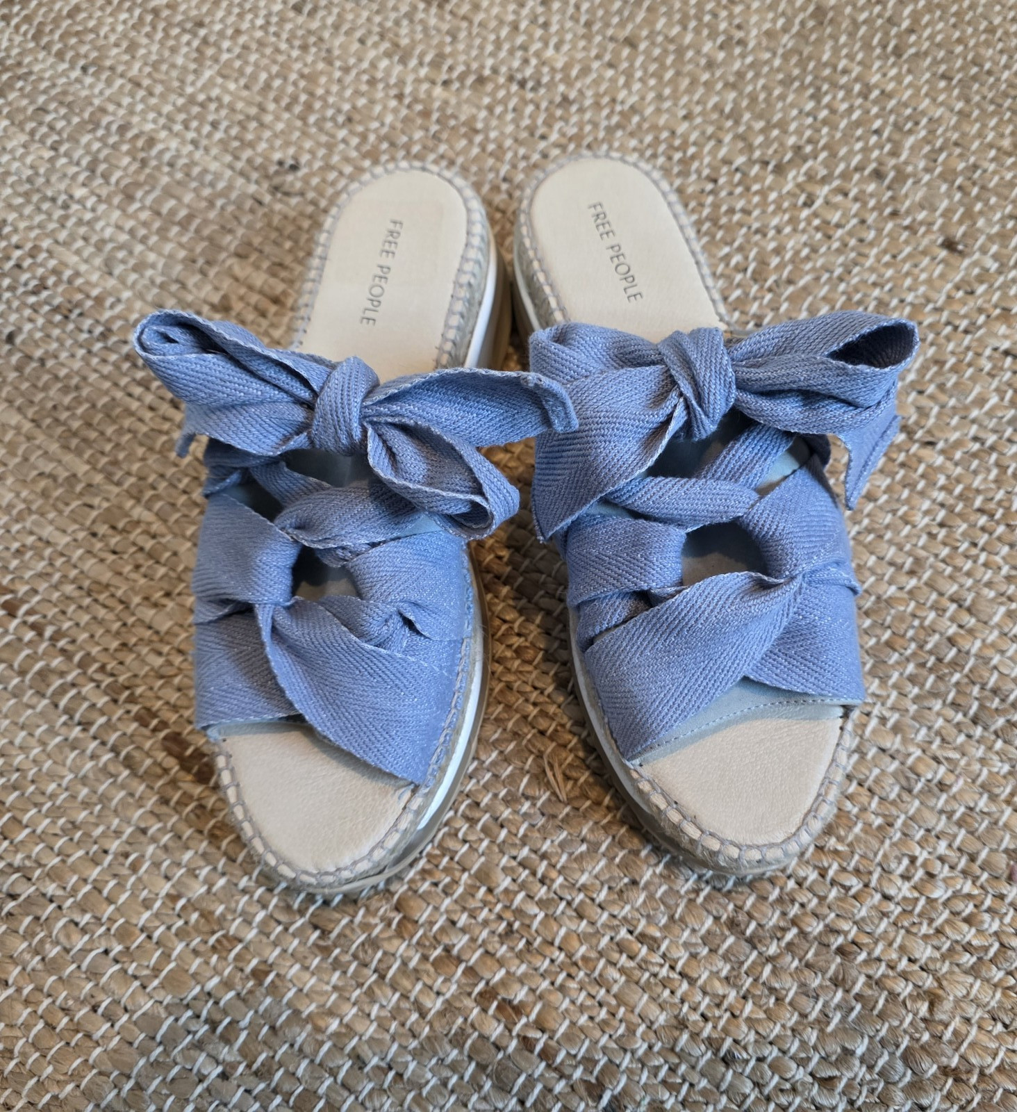 Free People Womens Chapmin Sport Bow Sandal Slide in size 40, 9 US~NEW