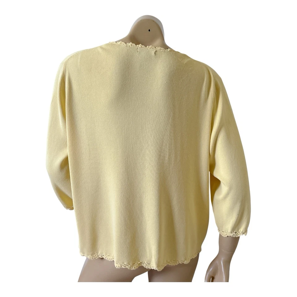 Suéter cárdigan manga 3/4 con ribete de encaje amarillo talla pequeña BAY STUDIO para mujer Foto 4 de 4