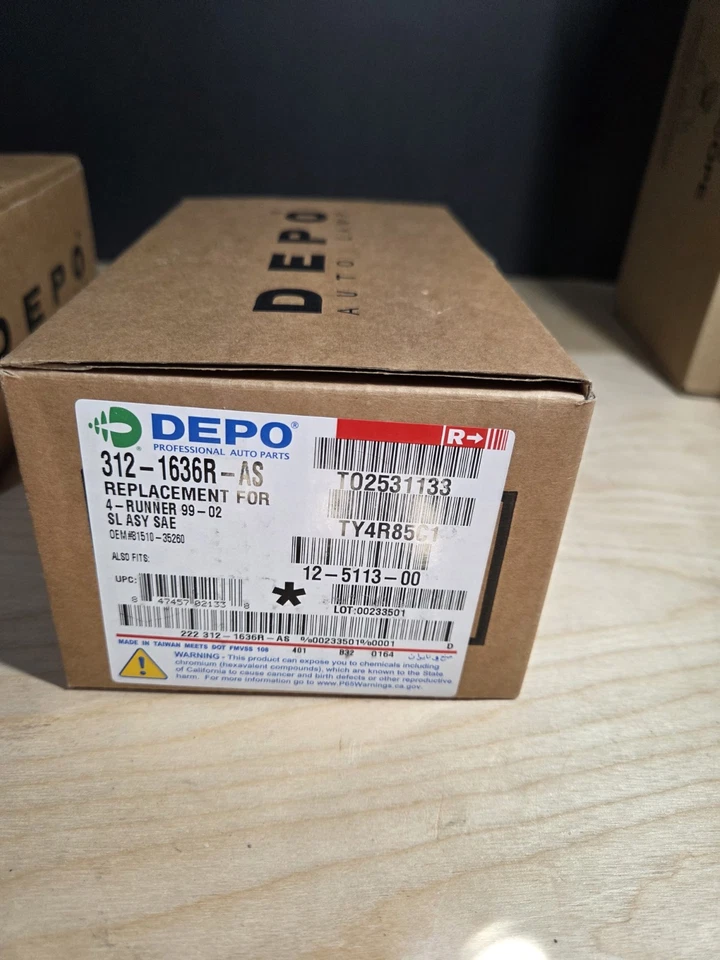 Lámpara direccional delantera DEPO 312-1636R-AS OEM 81520-35260 para Toyota 4runner Foto 2 de 4