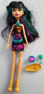 1x Monster High Puppe Cleo de Nile  BJM18 Creepateria - Kette + Armreif FEHLEN