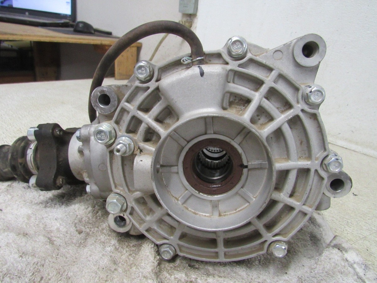 23 CF-MOTO UFORCE 1000 XL REAR DIFFERENTIAL DIFF GEAR BOX CASES