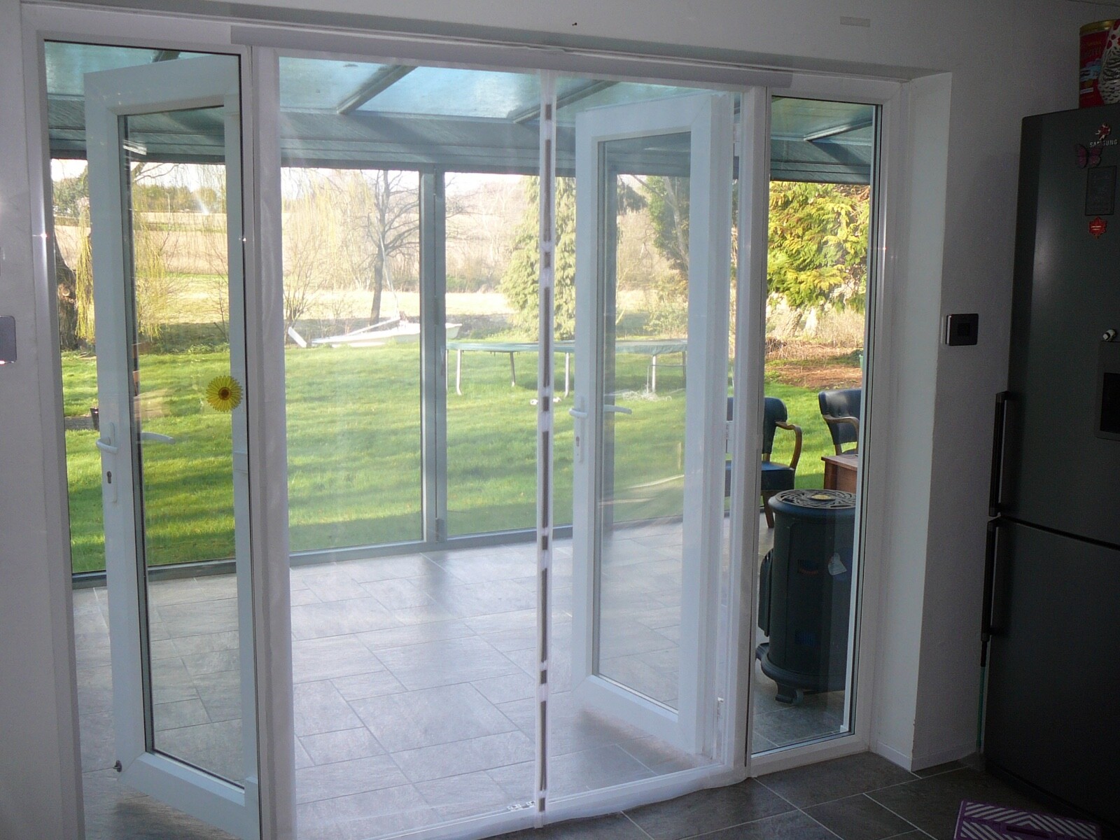 Magnetic Flyscreen Door Adjustable up to 200cm wide Including two piece Top Rod