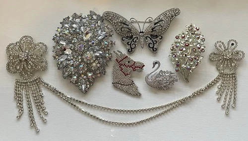 VINTAGE TO MODERN RHINESTONE SILVER TONE COSTUME BROOCH JEWELRY COLLECTION/LOT