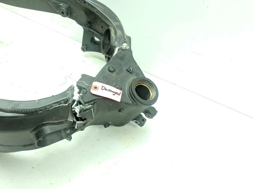 08 18 Suzuki Hayabusa GSX1300R Main Frame Chassis CRACKED SLVG - Image 3 of 4