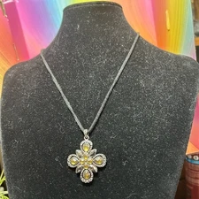 Elegant Silver and Yellow Gemstone Necklace