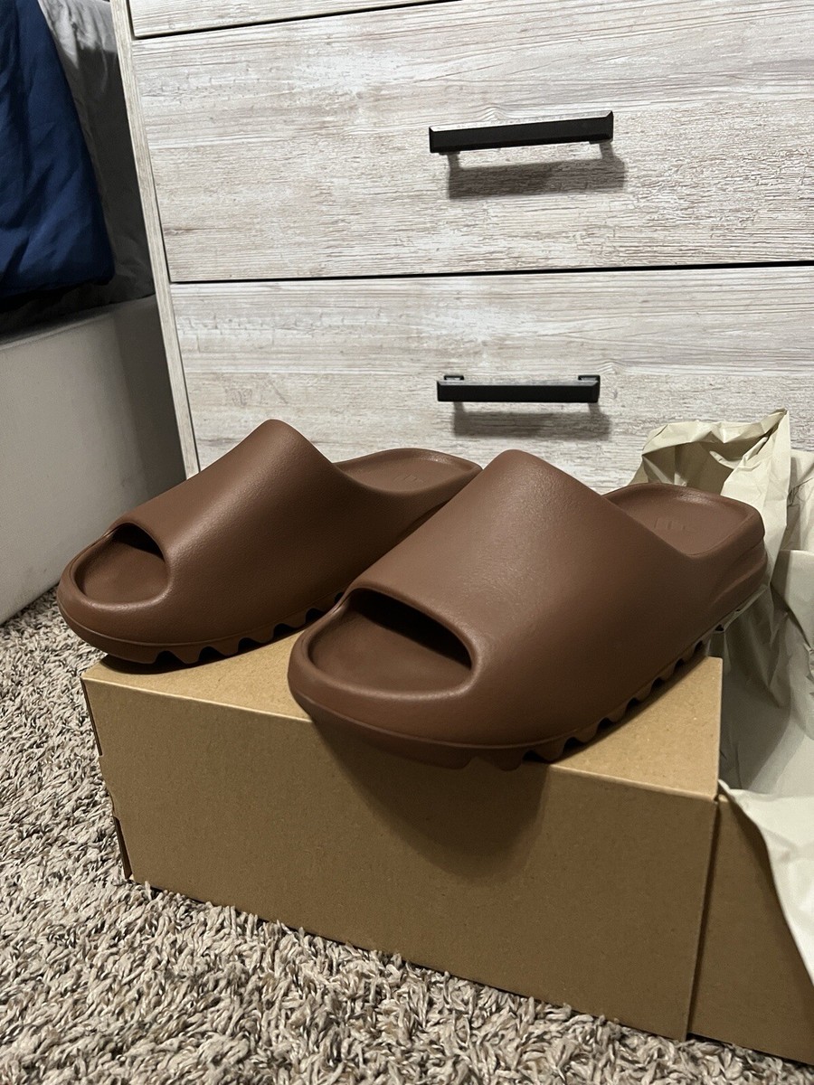 靴 adidas YEEZY SLIDE Amazon.com | adidas Yeezy Slide Mens Size- 13 | Sport