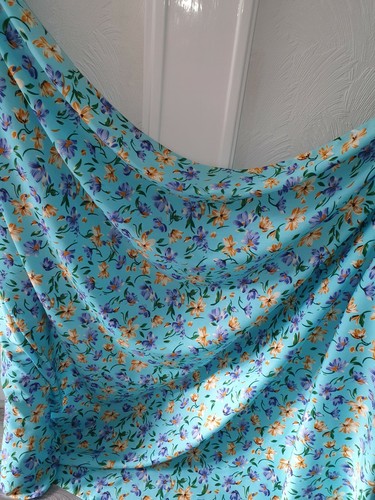 1m Printed turquiose multi colour floral viscose dress fabric 58" - 第 5/11 張圖片