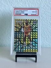 2019-20 Panini Mosaic Center Stage Prizm #2 LeBron James Lakers PSA 10 Gem Mint