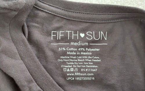 Fifth Sun T- Shirt Womens Size Medium Short Sleeve Golden Hour Moon Star Wolf - Picture 8 of 8
