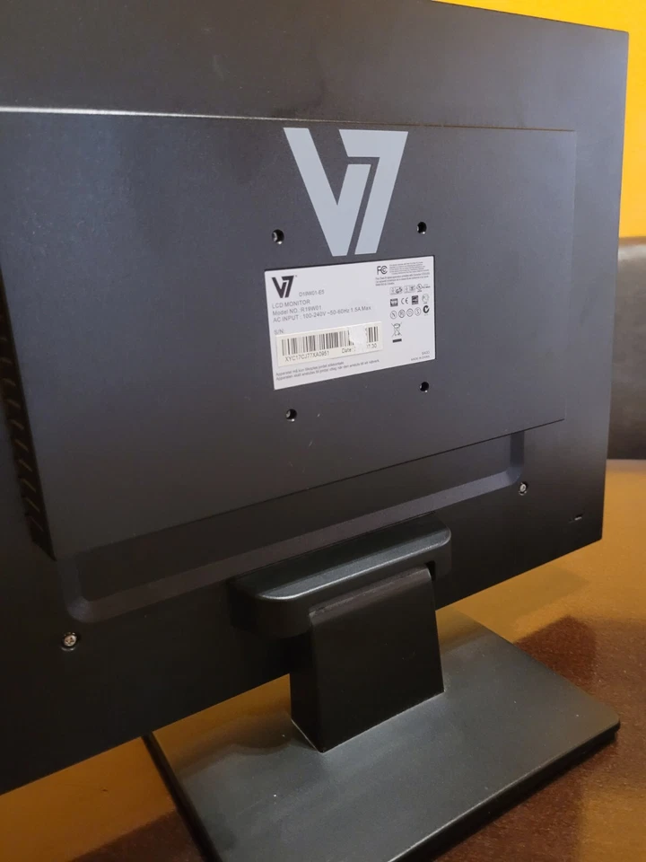 V7 R19W01-E5 19 Zoll Monitor 1680x1050 SXGA+ VGA Bildschirm - Bild 3 von 4